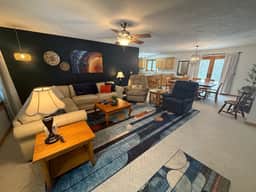 The Nest, a spacious, secluded pet-friendly retreat!